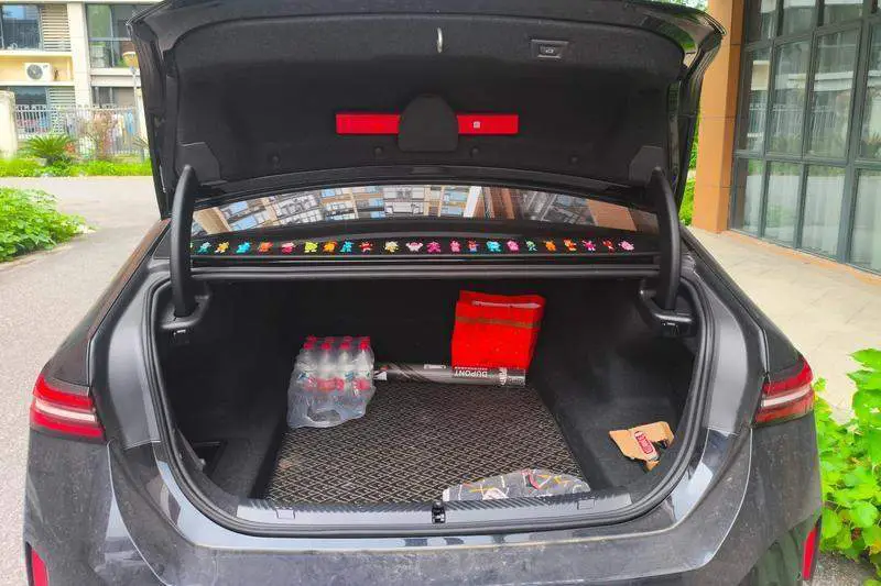 BMW 5 Series 2025 525Li M Sport Package — 17