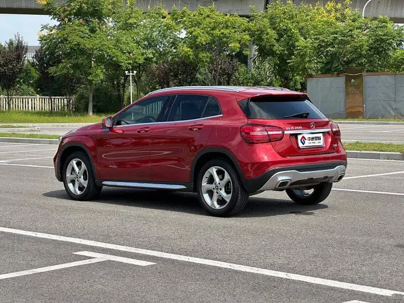 Mercedes-Benz GLA 2018 GLA 200 Dynamic — 5
