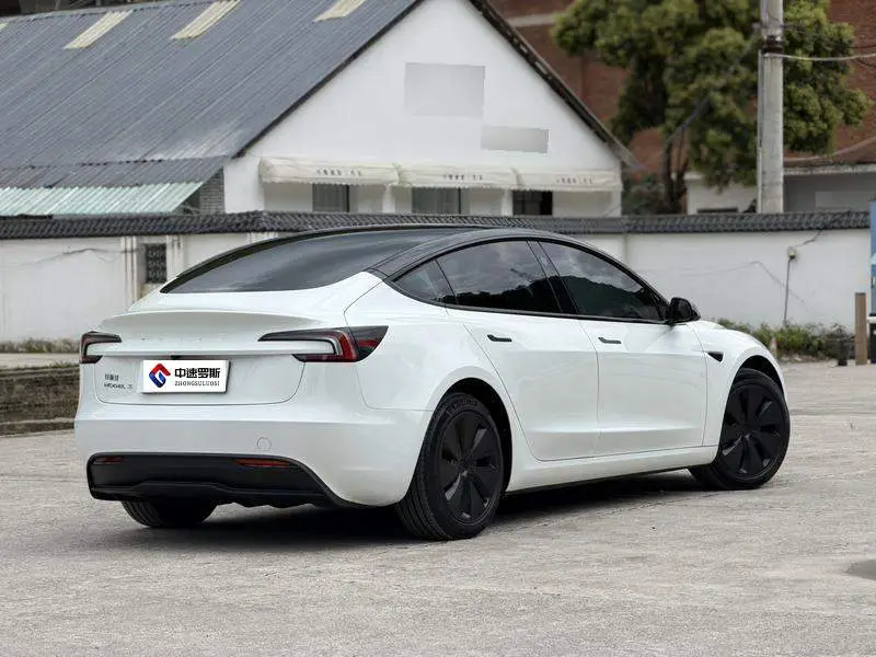 Model 3 2023 rear-wheel drive version — 5