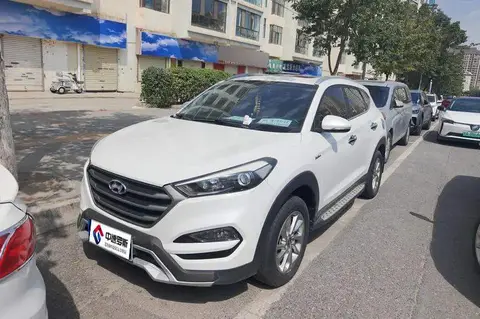 Tucson 2015 1.6T dual-clutch two-wheel drive intelligent model