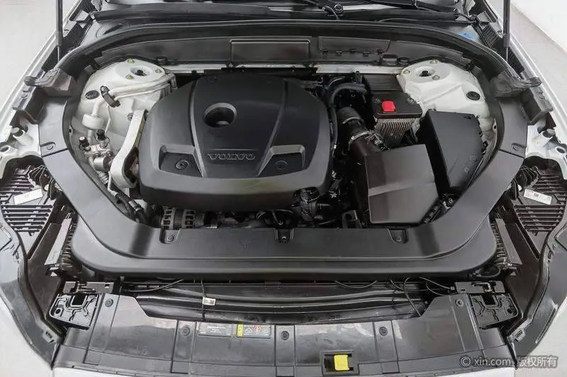 Volvo XC60 2021 T5 4WD Zhiyuan Deluxe Edition — 5