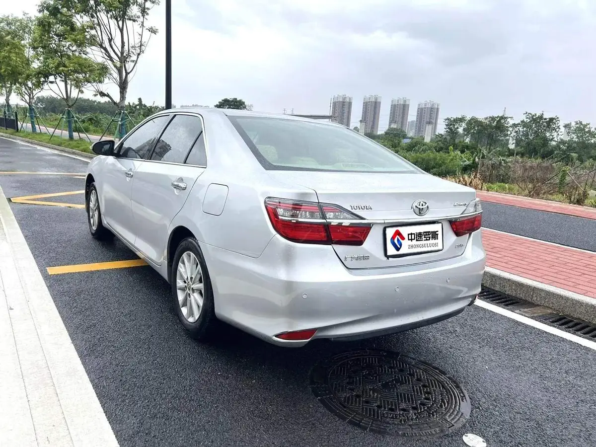 Camry 2015 2.0G Leading Edition — 6