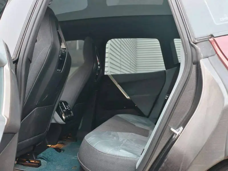 BMW iX 2022 xDrive40 — 17