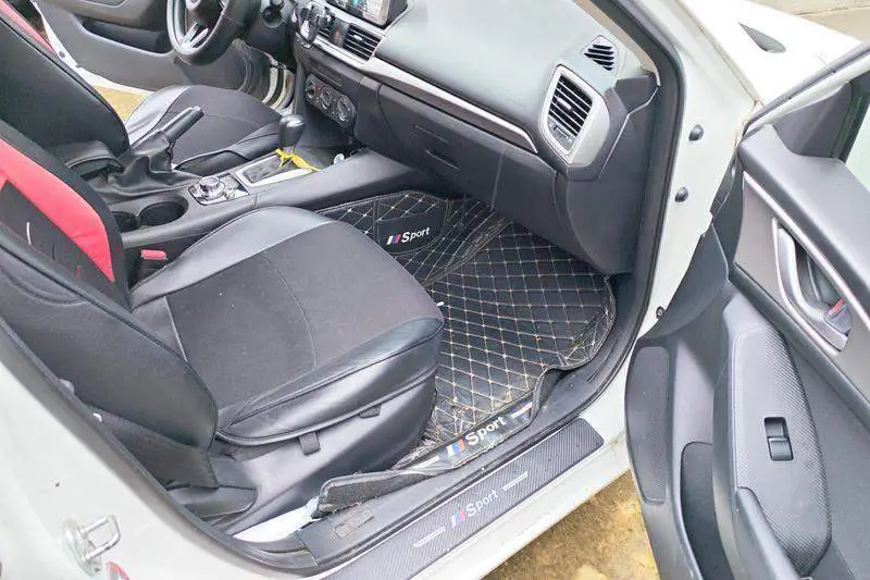 Mazda 3 Angkesaila 2017 Sedan 1.5L Automatic Comfort National VI — 8