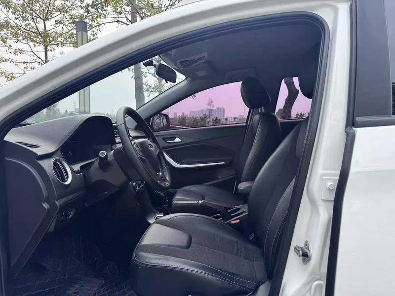 Tiggo 3x 2018 1.5L Automatic Luxury Edition — 13