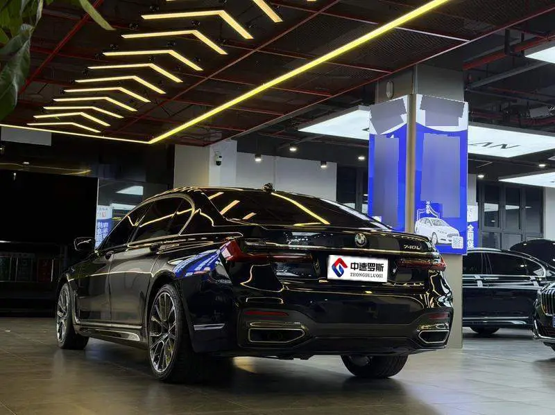 BMW 7 Series 2022 740Li xDrive Executive M Sport Package — 6