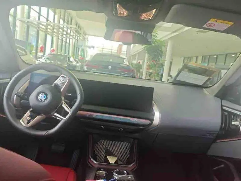BMW X3 2025 xDrive30L Premium M Sport Package — 6