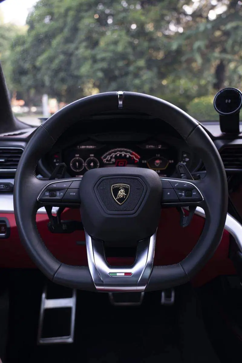 Urus 2021 4.0T V8 — 13