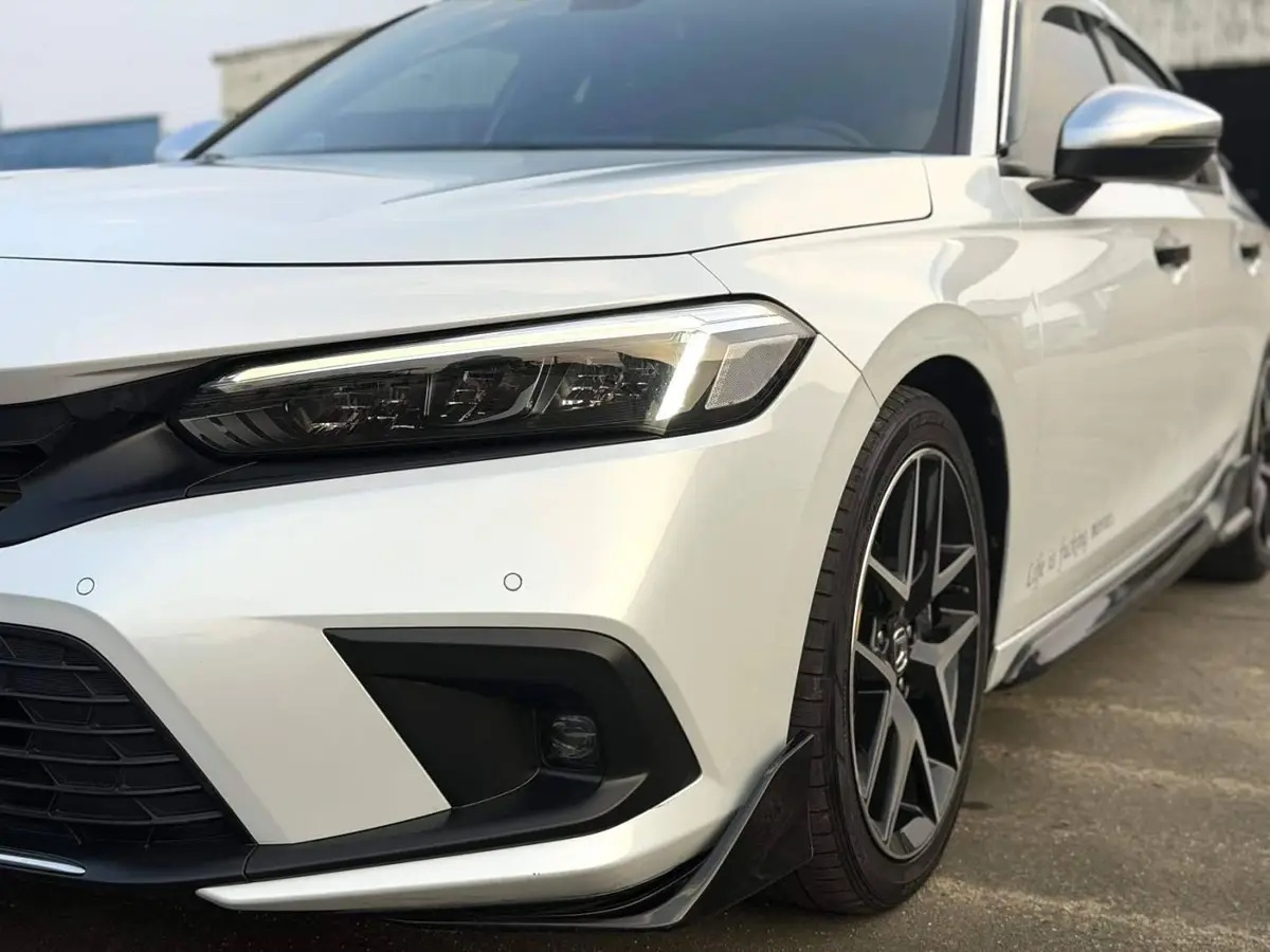 Civic 2023 HATCHBACK 2.0L e:HEV Extreme Control Edition — 4