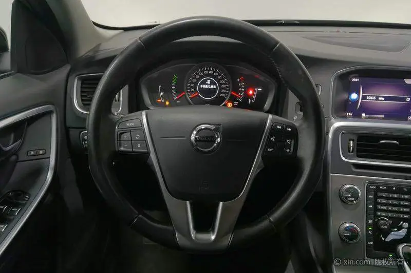 Volvo S60 2018 S60L T3 Smart Progressive Edition — 14
