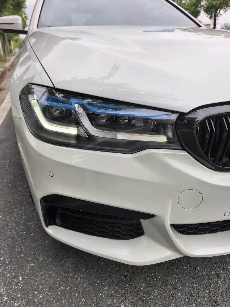 BMW 5 Series 2019 530Li Leading M Sport Package — 10