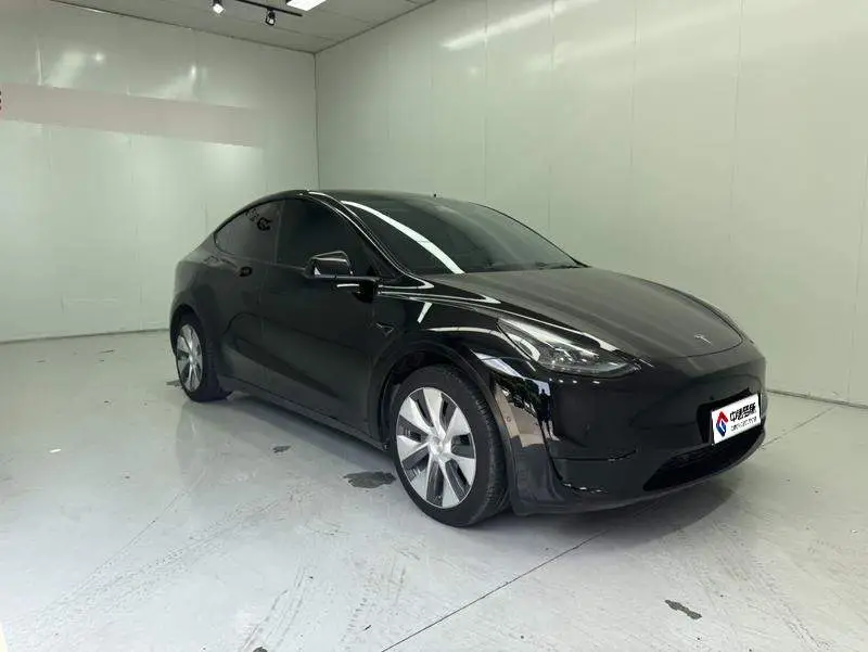 Model Y 2022 facelifted rear-wheel drive version — 3