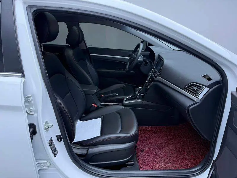 Leading 2018 1.6L Automatic 15th Anniversary Special Edition — 8