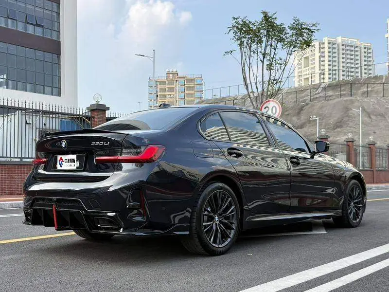 BMW 3 Series 2023 330Li M Sport Night Edition — 6