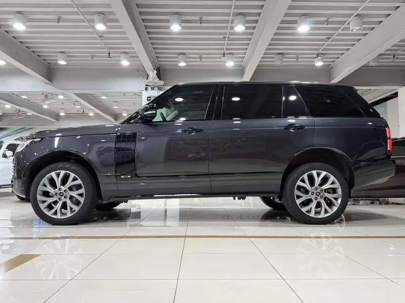 Range Rover 2021 3.0 L6 Classic Edition — 4