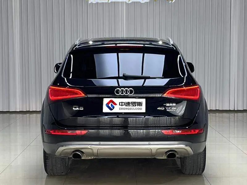 Audi Q5 2018 Collector's Edition 40 TFSI Technology Edition — 6