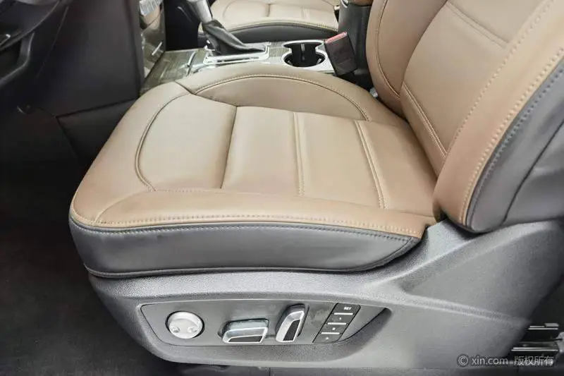 Haval H9 2016 2.0T 4WD Luxury 7 Seaters — 17