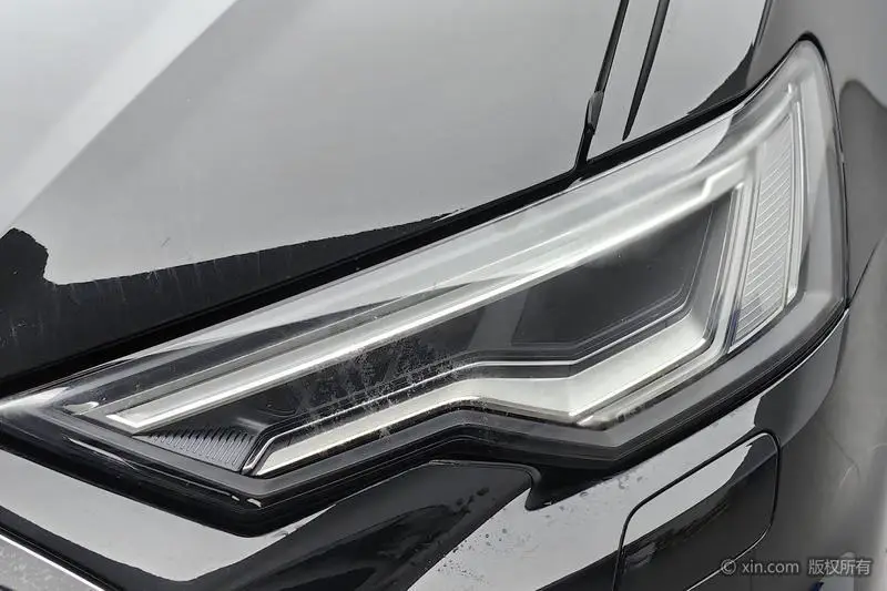 Audi A6L 2024 45 TFSI Selected Dynamic Edition — 7