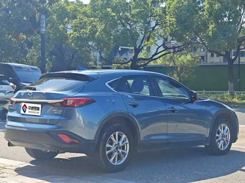 Mazda CX-4 2018 2.0L Automatic 2WD Blue Sky Vitality Edition National V — 6