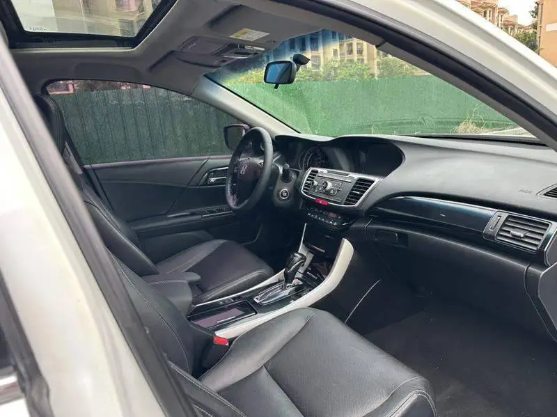 Accord 2016 2.0L Elite Edition — 16