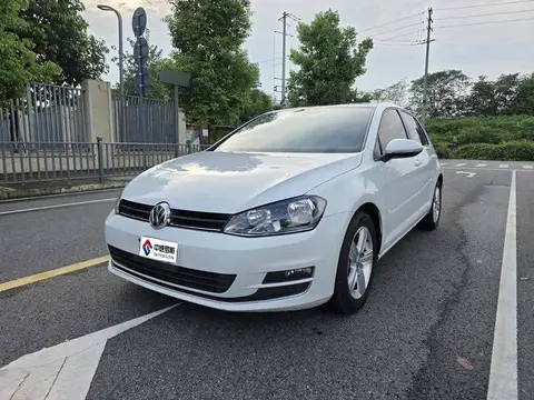 Golf 2016 1.6L Automatic Fashion Model