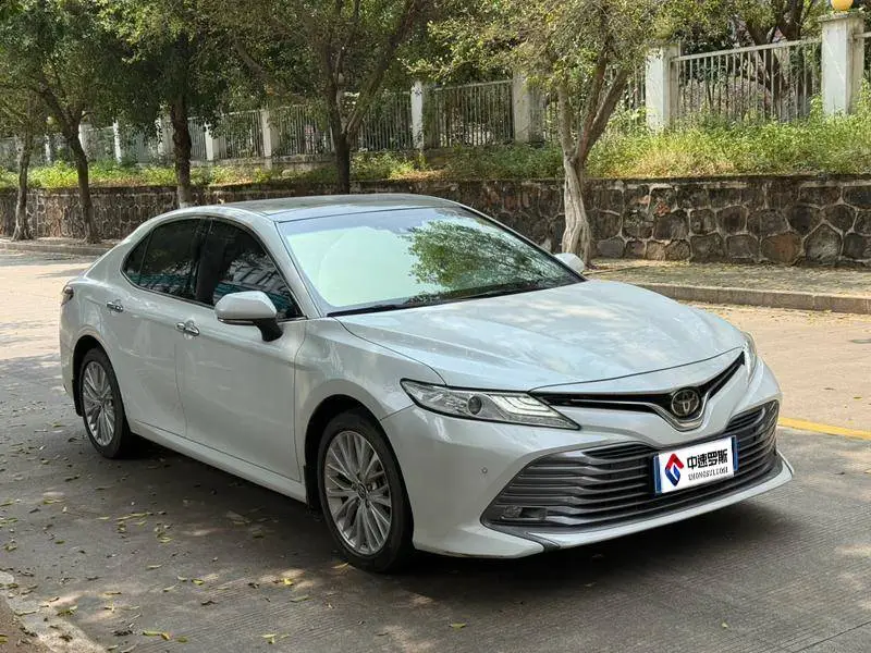 Camry 2019 2.5G Luxury Edition — 3