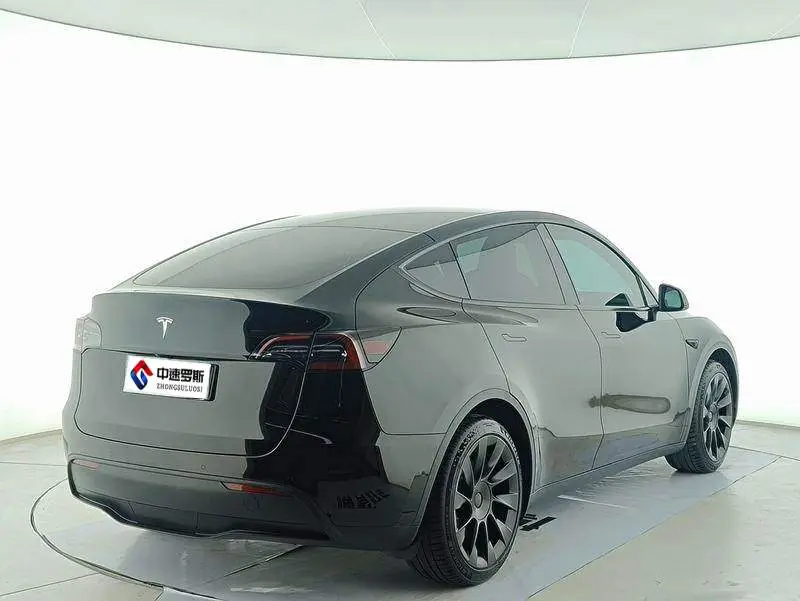 Model Y 2022 facelifted rear-wheel drive version — 7