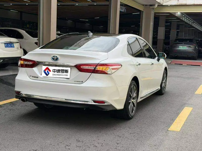 Camry 2023 Hybrid 2.5HG Luxury Edition — 5