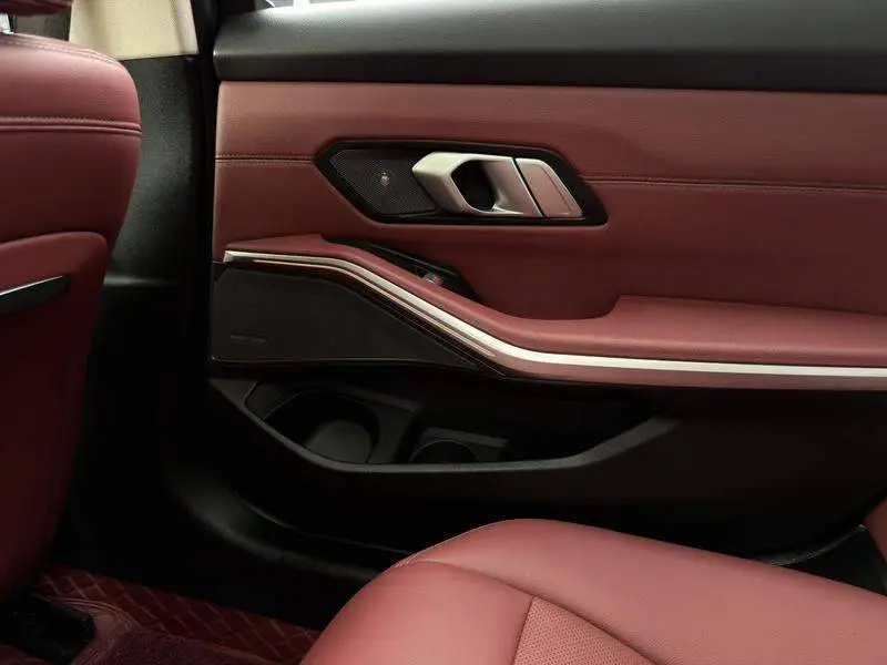 BMW 3 Series 2023 325Li M Sport Night Edition — 16