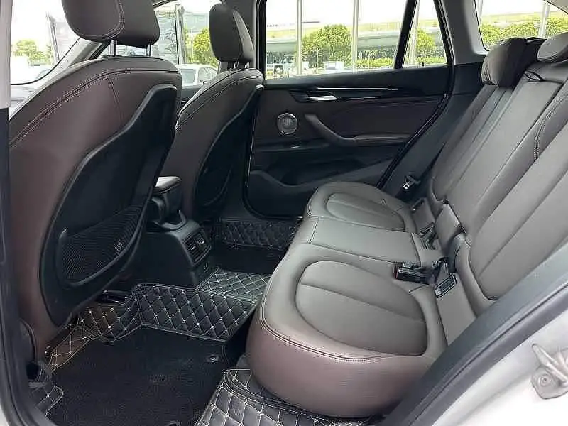 BMW X1 2022 sDrive25Li Leading Edition — 12