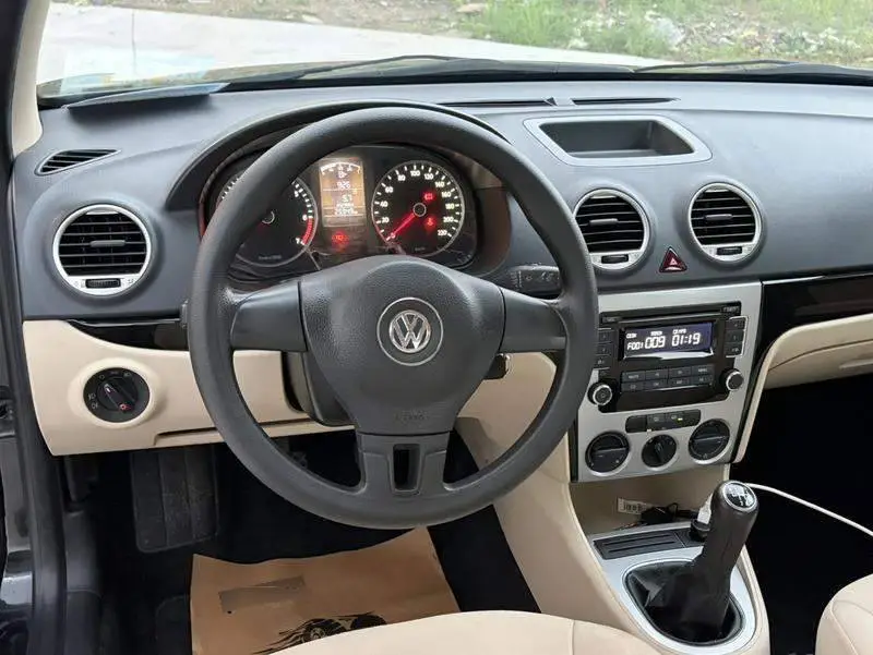 Lavida 2011 1.6L Manual Pinyou Edition — 9