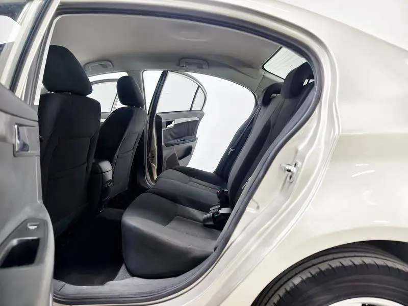Roewe 350 2013 350S 1.5L Manual Centaur Edition — 14