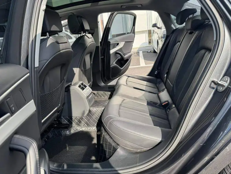 Audi A4L 2022 40 TFSI Luxury Dynamic Edition — 19
