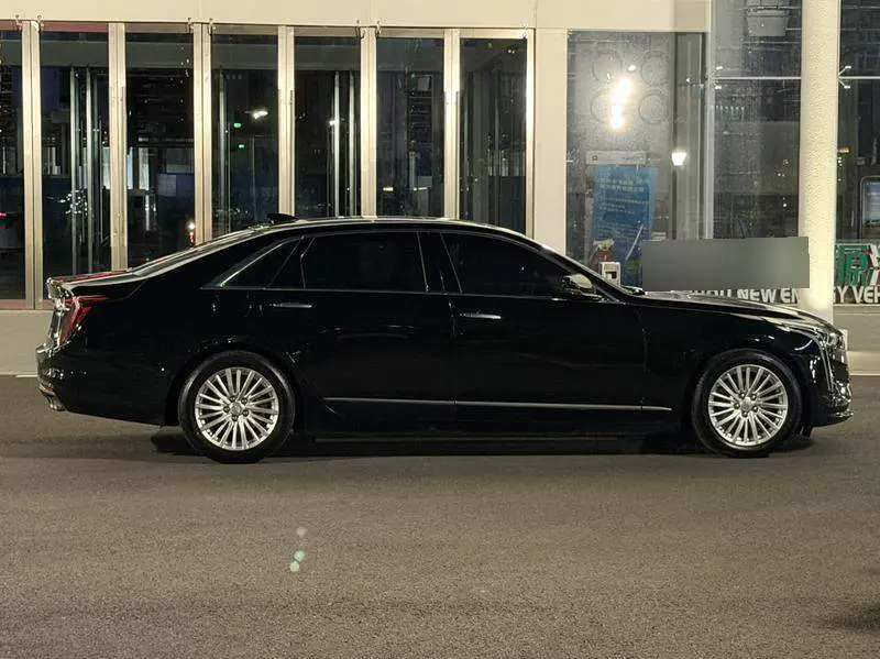 Cadillac CT6 2019 28T Fashion Model — 4