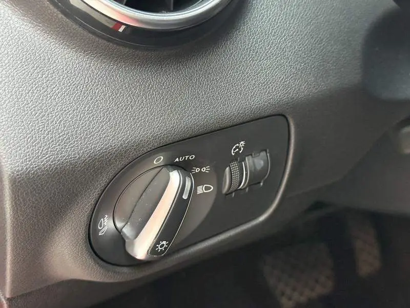 Audi A1 2016 30 TFSI Sportback Design — 12