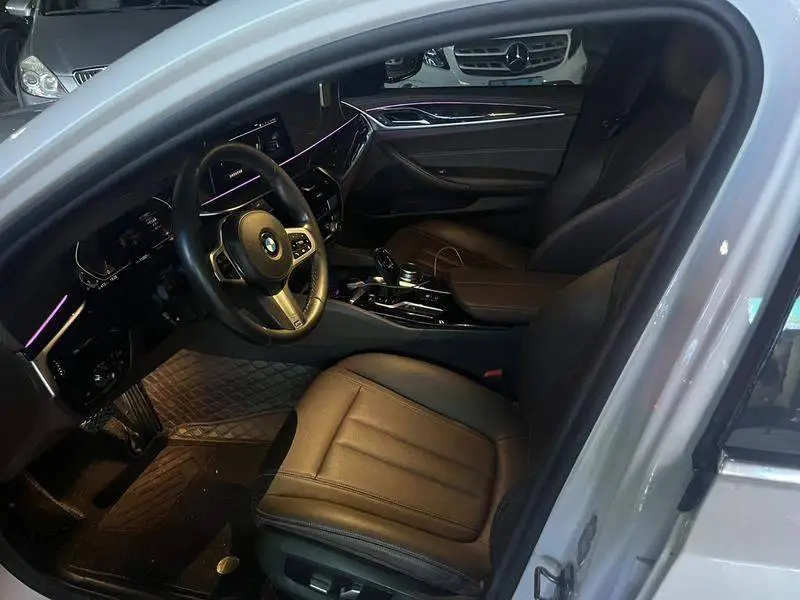 BMW 5 Series 2020 525Li M Sport Package — 9
