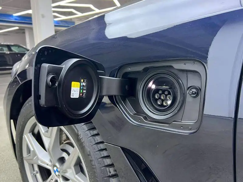 BMW i3 2025 eDrive 35 L — 11
