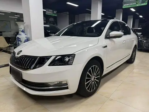 Octavia 2019 TSI230 DSG Intelligent Luxury Edition National VI