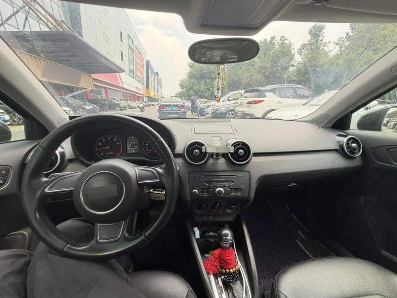 Audi A1 2014 30 TFSI Fashion Edition — 6