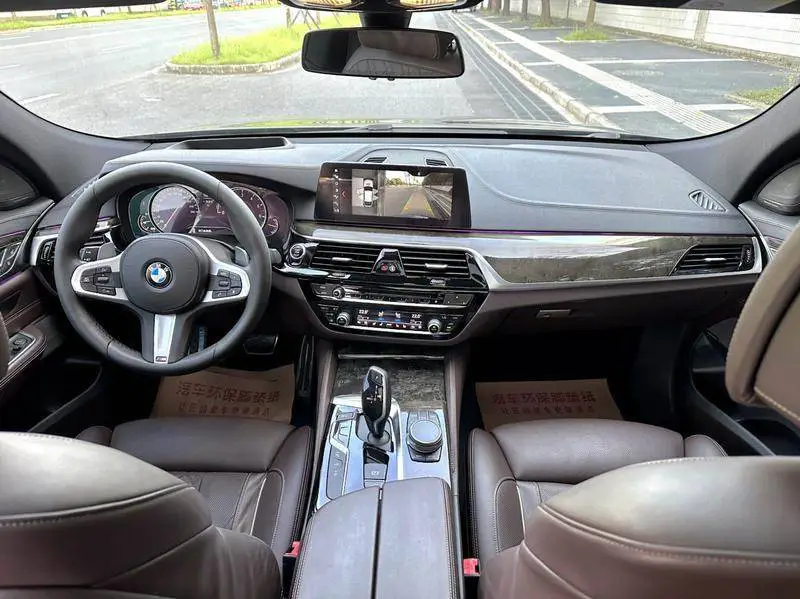 BMW 6 Series GT 2018 640i xDrive M Sport Package — 20