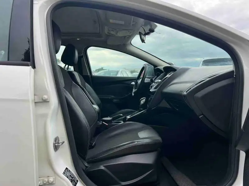 Fox 2012 Hatchback 1.6L Automatic Fashion Edition — 9