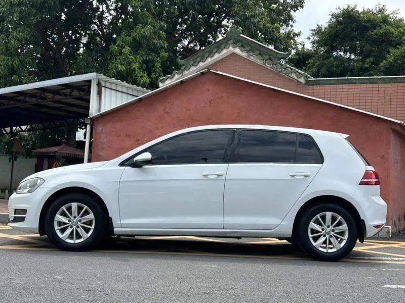 Golf 2016 1.6L Automatic Fashion Model — 4