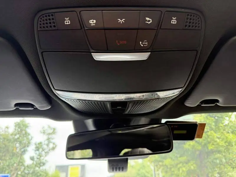 Mercedes-Benz GLC 2020 GLC 300 L 4MATIC Dynamic — 18