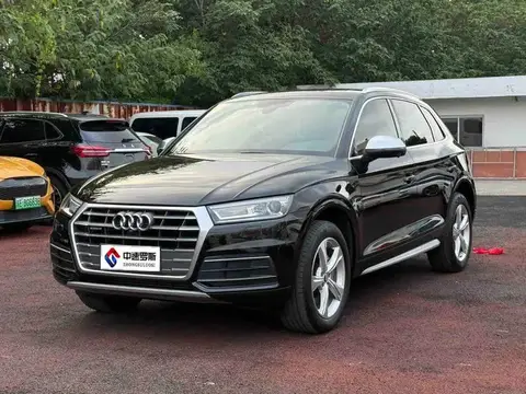 Audi Q5L 2018 40 TFSI Rongxiang Progressive National VI