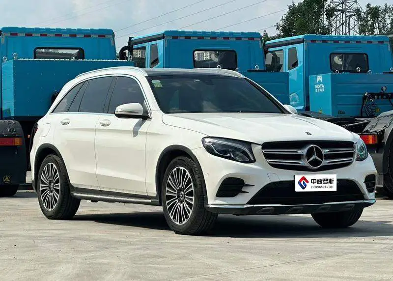 Mercedes-Benz GLC 2018 GLC 260 4MATIC Dynamic — 3