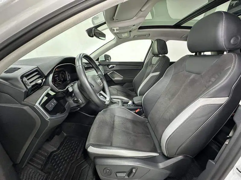 Audi Q3 2022 35 TFSI Stylish and Dynamic — 15