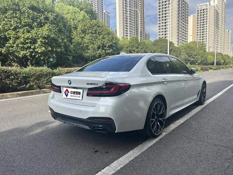 BMW 5 Series 2022 530Li facelift, leading M sports package — 7