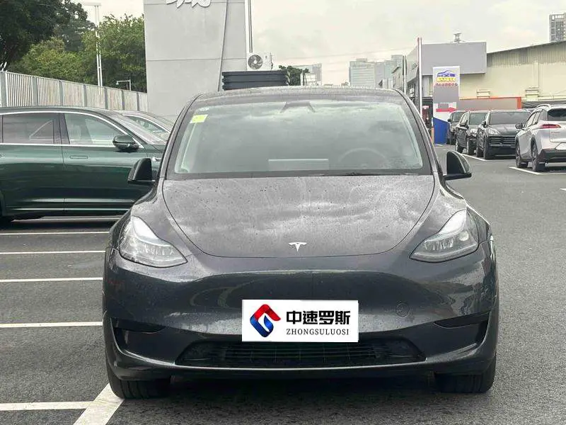 Model Y 2024 rear-wheel drive version — 2