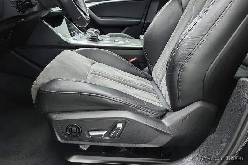 Audi A6L 2024 45 TFSI Selected Dynamic Edition — 18