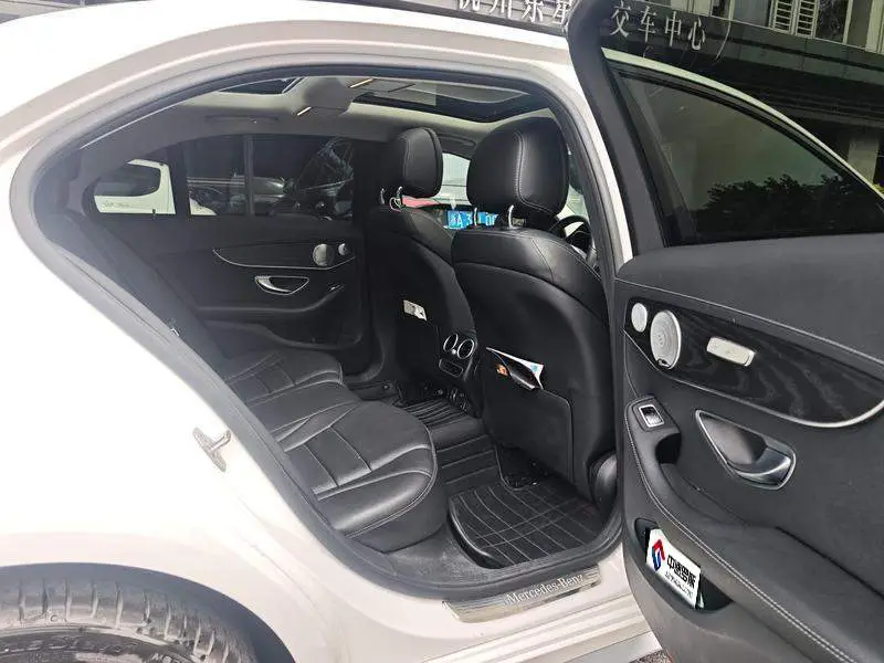 Mercedes-Benz C-Class 2021 C 260 Starry Collector's Edition — 11